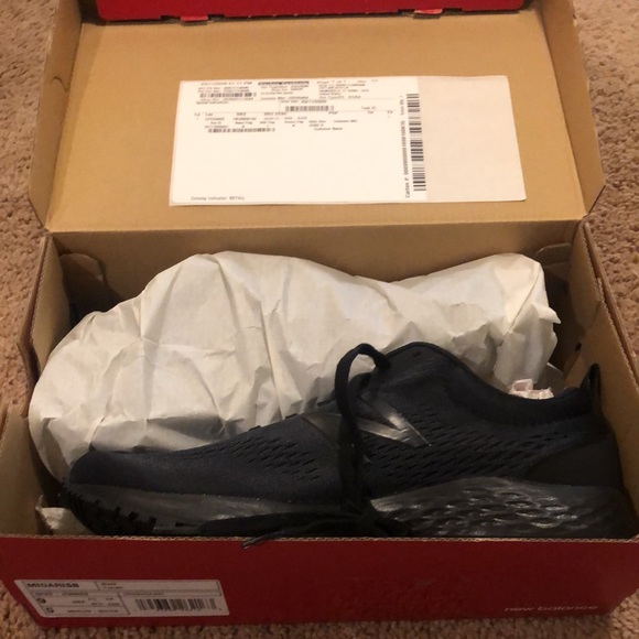 New in box New Balance, Shoes for Crews, size 9 - Picture 7 of 7